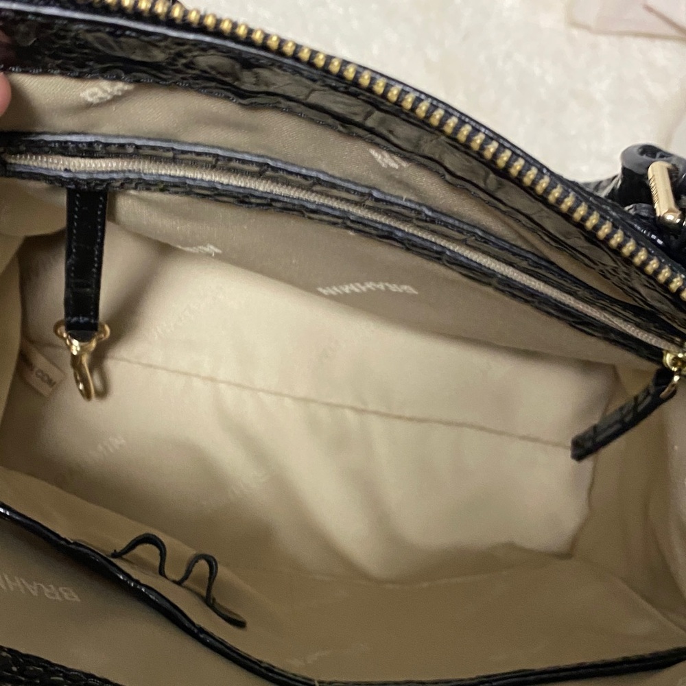 NWOT Brahmin Black Crocodile-Embossed Shoulder Bag - Picture 10 of 10